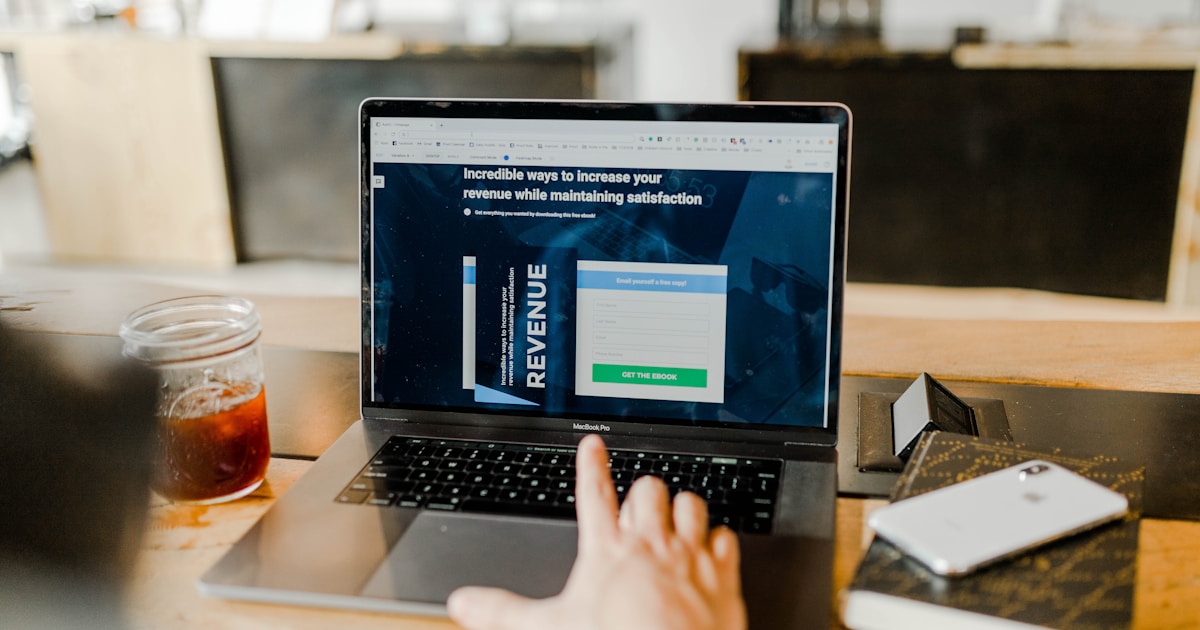 楽天カード メリット デメリット OL